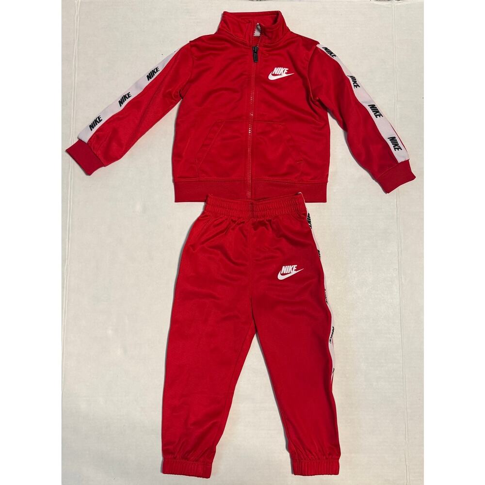 Nike Baby 24 Months Set Casual Everyday Classic Travel Fall Lightweight Playwear